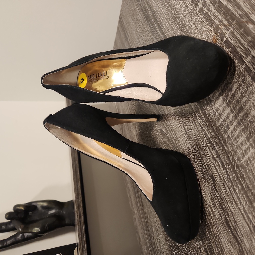 Black suede Michael Kors stiletto pump